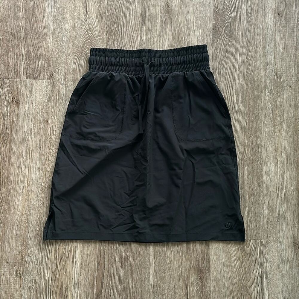Albion Fit The Away Skirt Black XS Knee Length Travel Work Skirt